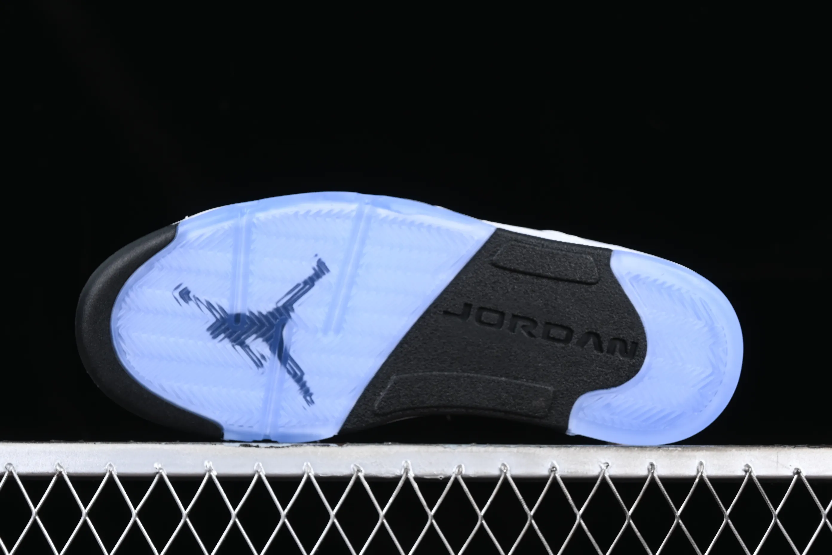 All categories Air Jordan Jordan series basketball shoes Air Jordan 5 Air Jordan 5 Low "White Silver" AJ5 Joe 5 white silver low-top casual sneakers 819172-122